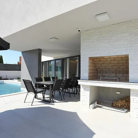 Villa Heated Pool Didov San Family *