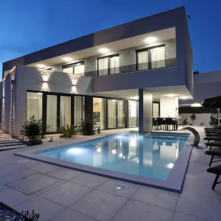 Vila Didov San Family With Pool *